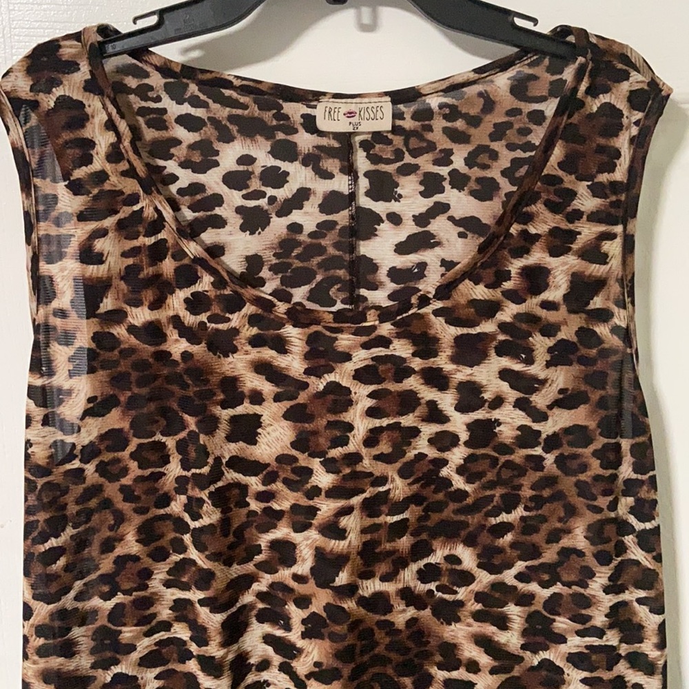 Free kisses women’s leopard print sheer ruffled tank top size 2X - Picture 2 of 9